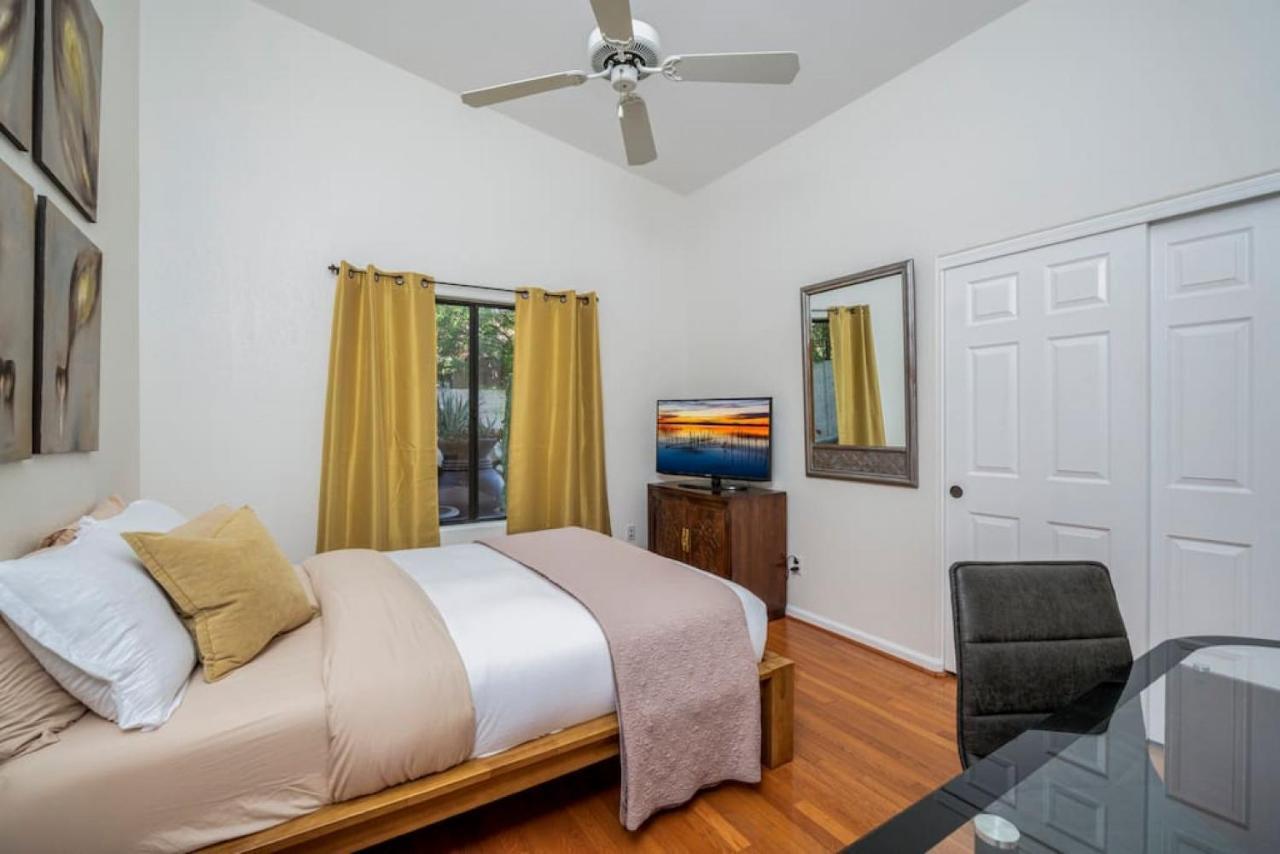 Holiday home Beautiful Scottsdale Escape Heated Pool, Spa, & Putting
